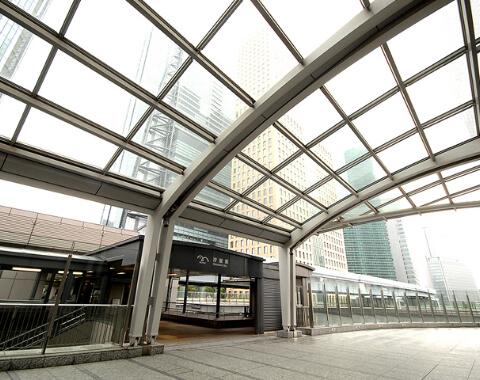 汐留駅外観
