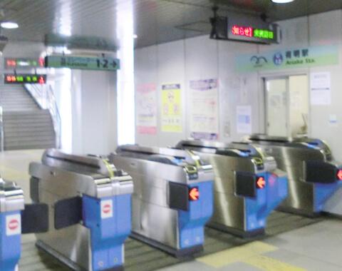 改札前付近
