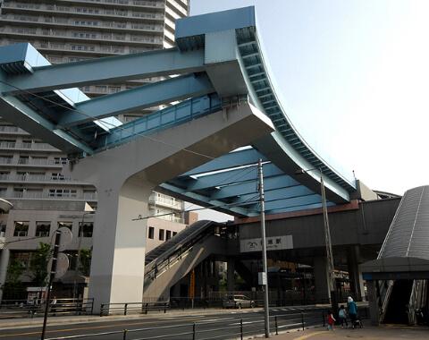 豊洲駅外観