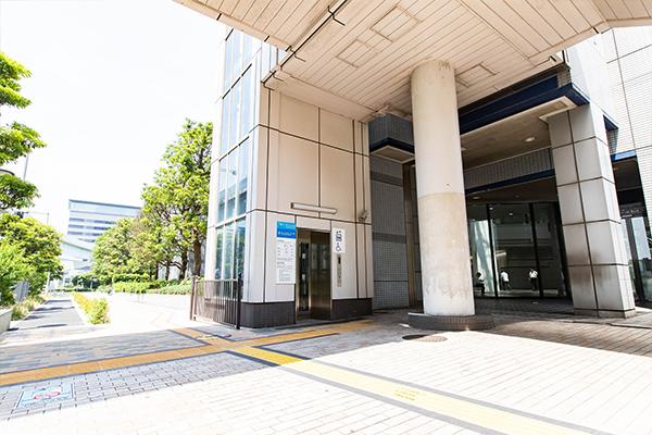 改札への入口(エレベーター)